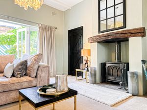 Photo 10- click for photo gallery